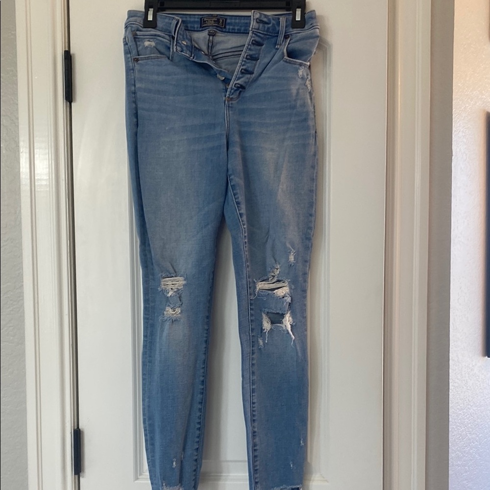 Women's Distressed Blue Jeans